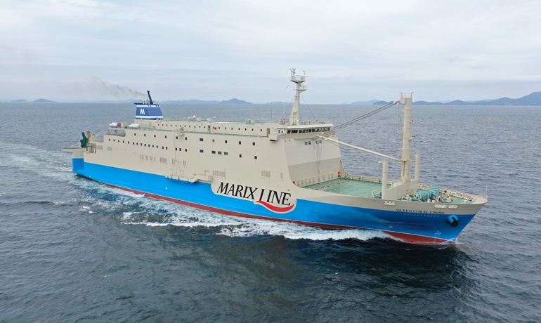 QUEEN CORAL CROSS © Naikai Zosen QUEEN CORAL CROSS © Naikai Zosen