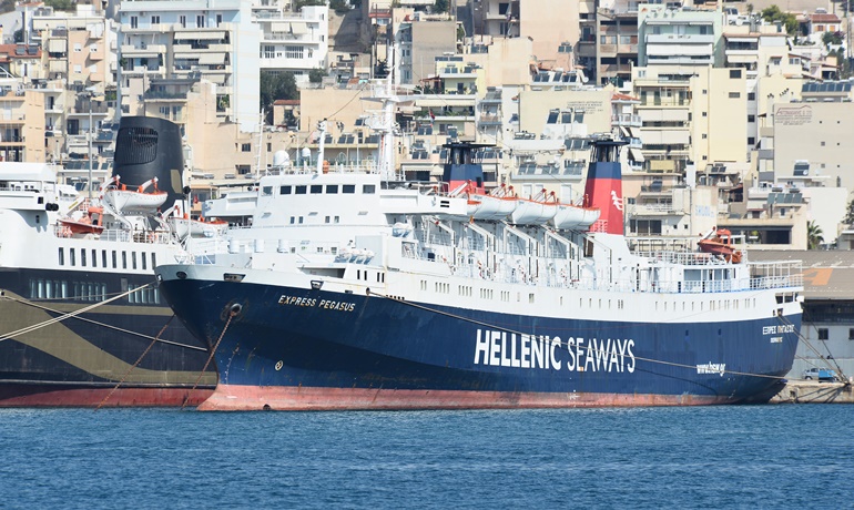 EXPRESS PEGASUS © Marc Ottini EXPRESS PEGASUS © Marc Ottini