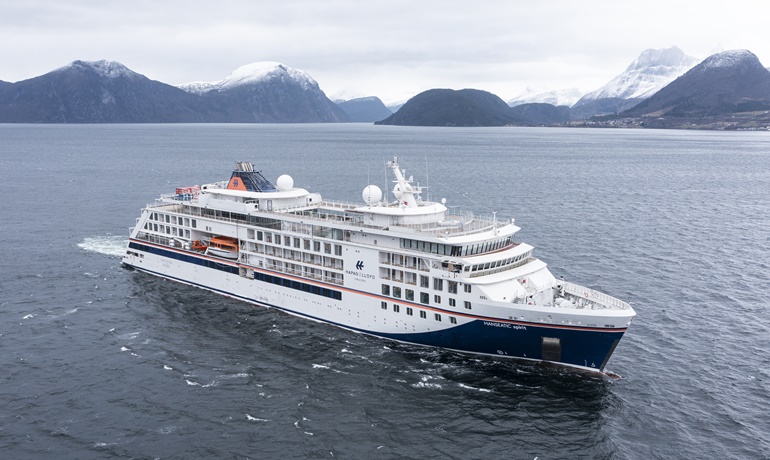 VARD has delivered the third and last five-star expedition cruise ship to Hapag-Lloyd Cruises. © VARD VARD has delivered the third and last five-star expedition cruise ship to Hapag-Lloyd Cruises. © VARD