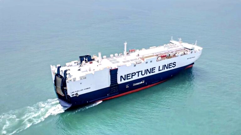 NEPTUNE PIREAS, first in class NEPTUNE PIREAS, first in class