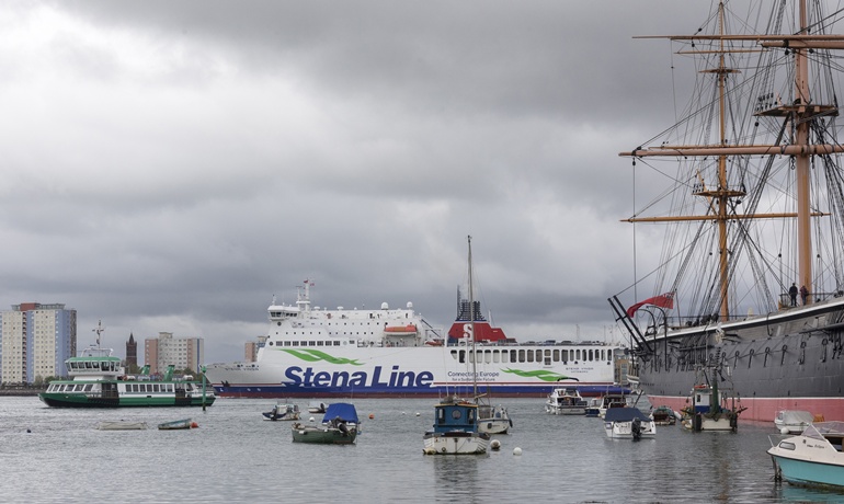 STENA VINGA, here in Portsmouth © Søren Lund Hviid STENA VINGA, here in Portsmouth © Søren Lund Hviid
