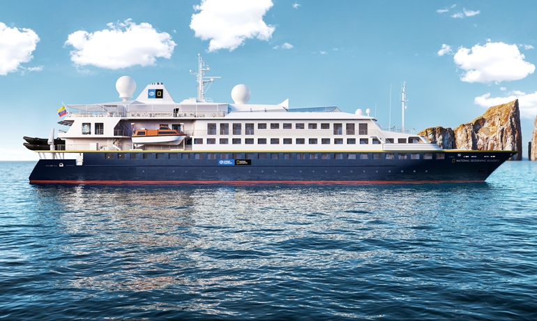 NATIONAL GEOGRAPHIC ISLANDER ll is the former CRYSTAL ESPRIT © Lindblad Expeditions